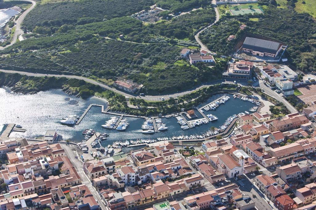 Hotel Cala Reale Stintino Eksteriør billede