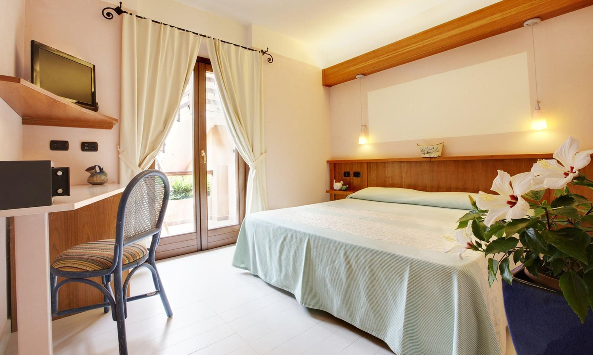 Hotel Cala Reale Stintino Eksteriør billede