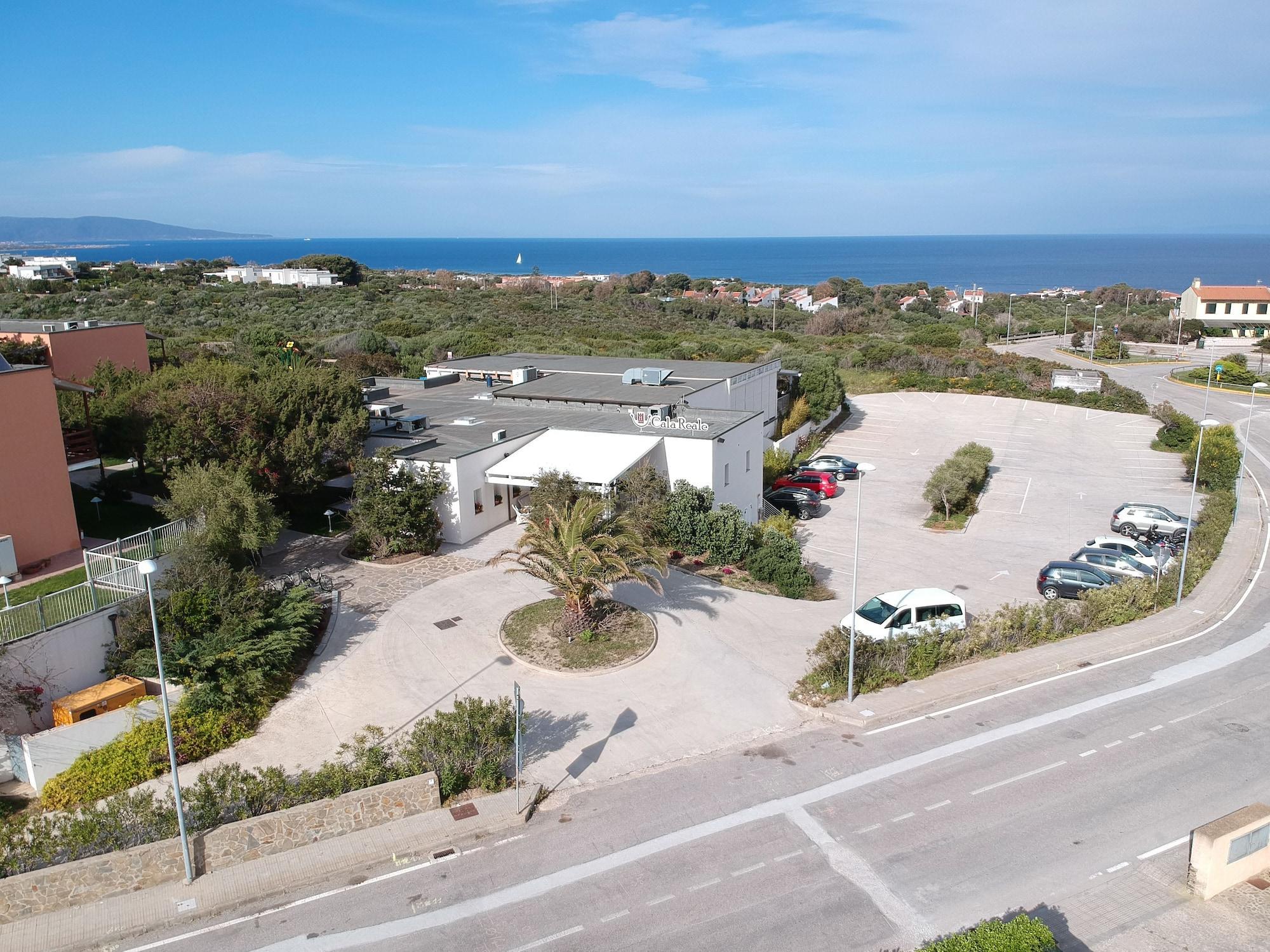 Hotel Cala Reale Stintino Eksteriør billede