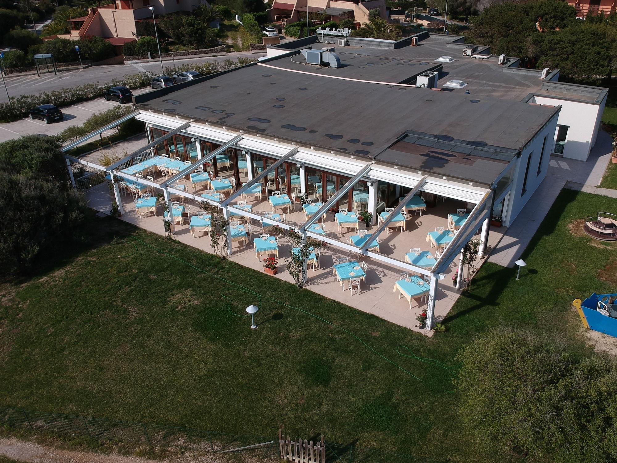 Hotel Cala Reale Stintino Eksteriør billede