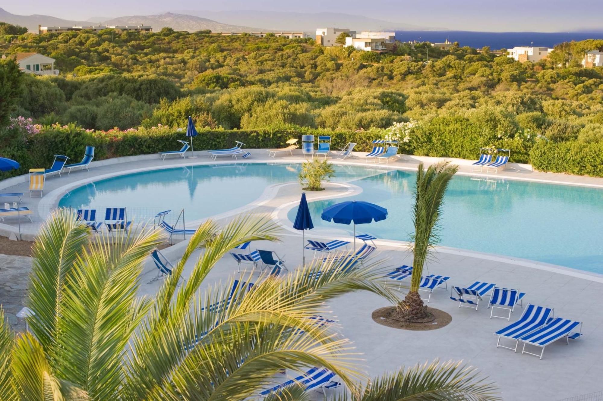 Hotel Cala Reale Stintino Eksteriør billede