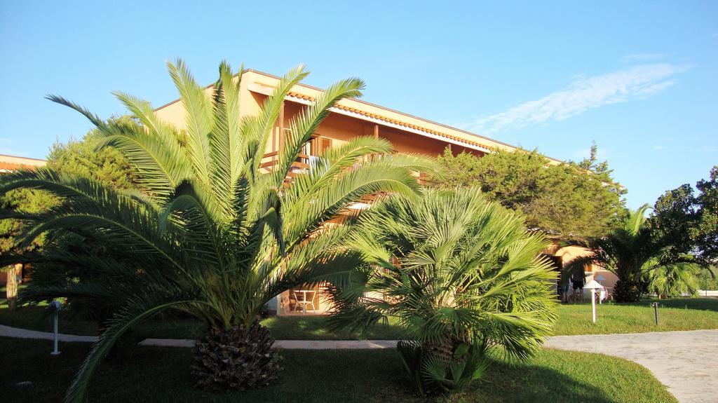 Hotel Cala Reale Stintino Eksteriør billede